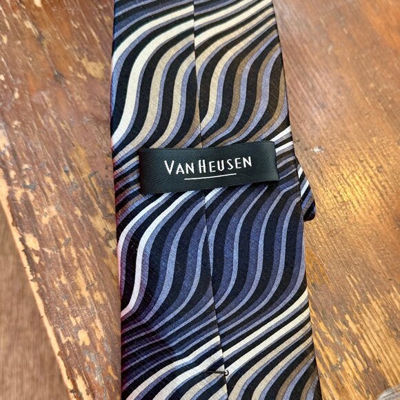 Van Heusen 100% Silk Geometric Swirls Blue & Grey Men's Tie - Picture 4 of 6